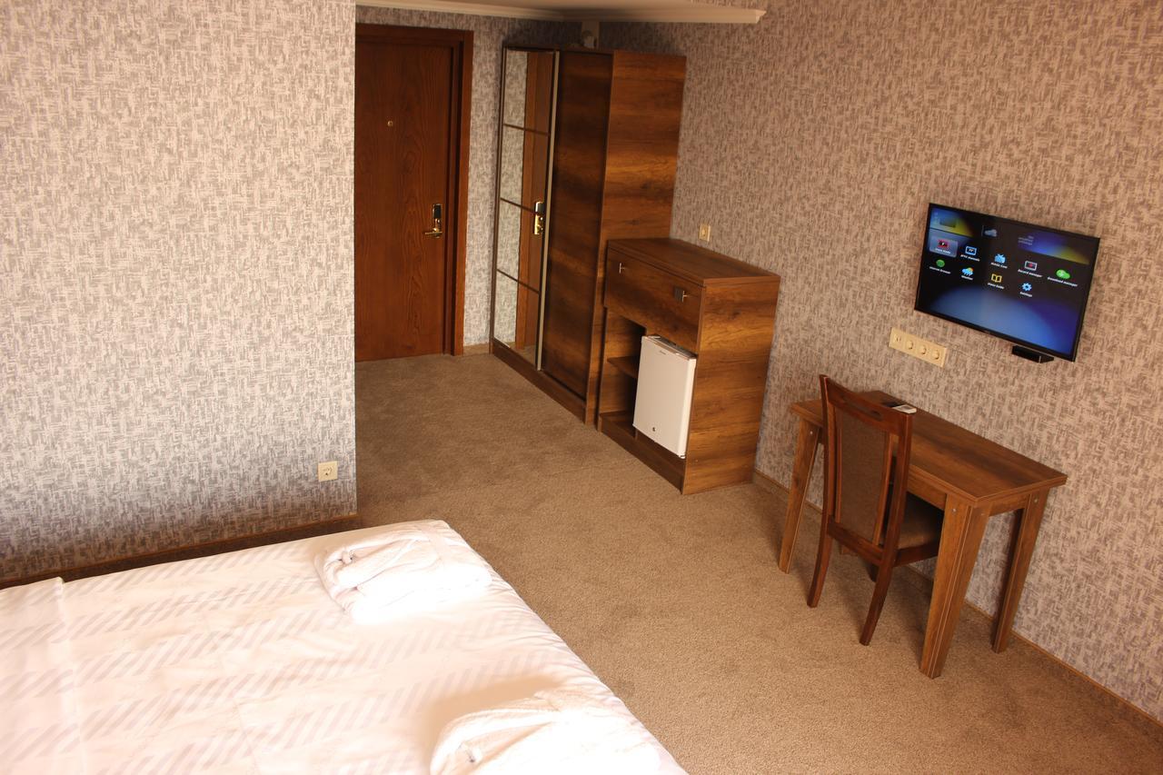 Apartment White Bridge クタイシ エクステリア 写真